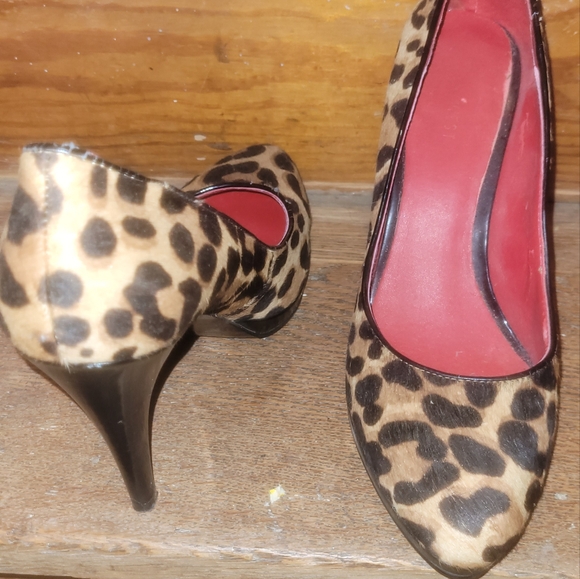 Vintage Cheetah print heels 9M - Picture 3 of 14
